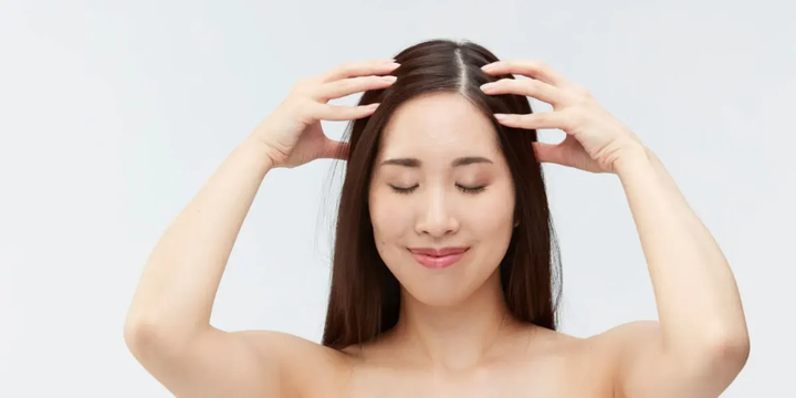 How Can You Treat Oily Scalp and Dry Ends?
